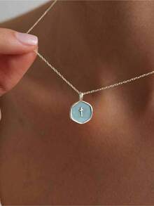 Mother's Day And Valentine's Day Gift Recommendation: Women's Petite Cross Necklace Delicate 14K Gold Silver Plated Cross Pendant Necklace Cute Small Cross Choker Minimalist Religious Jewelry Lovely Gift Christian Gift Suitable For Women And Teens Wearable Year-Round Also Suitable For Christmas - Hình chữ thập trên nền xanh dương với những giọt dầu chảy. - Xem 10