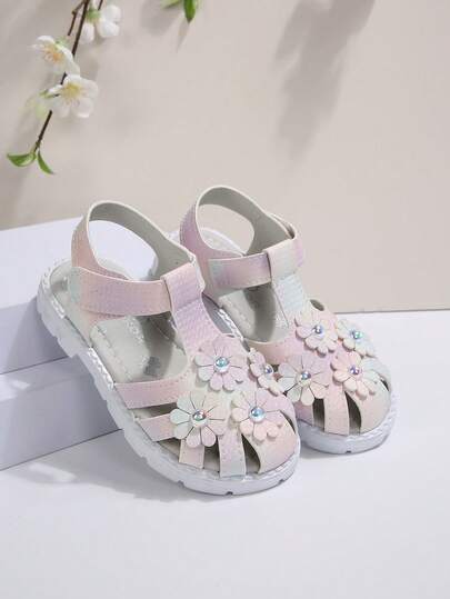 1双儿童凉鞋，适合女孩，新款夏季休闲时尚百搭软底闭趾碎花平底凉鞋，女孩时尚平底凉鞋，宝宝公主鞋，2026款