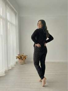 Traditional Ribbed Wool Set For Women - Black - View 2