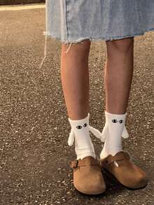1pair Couple Magnet Socks, White, Spring, Autumn, Mid-Calf, Cute, Automatic Foot-Grabbing Socks, Fall - White - View 3
