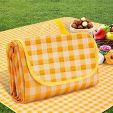 150cm*200cm Manta de picnic portátil, con un diseño clásico de cuadros amarillos y blancos, visualmente fresco y brillante, adecuado para picnics al aire libre, campamentos, salidas de primavera. Estructura plegable para un almacenamiento fácil, ligera y portátil. Amplia área cuando se despliega, que puede acomodar a varios usuarios. Bordes reforzados con asas para un transporte fácil, material duradero y resistente al agua. - A - Ver 12
