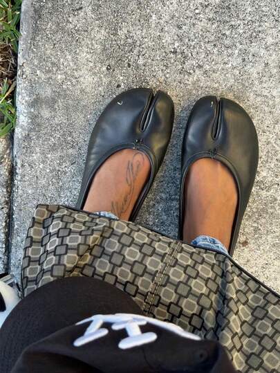 Women's Split Toe Shoes Flat, Cow Mule Shoes For Women, Classical Fashion Japanese Style Tabi Flats, Slip-On Wide Toe Box Loafers For Walking