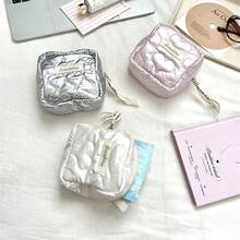 1 chiếc túi đựng băng vệ sinh hình trái tim bằng da PU dành cho nữ, túi trang điểm mini di động tiện dụng cho học sinh và sử dụng hàng ngày, ngăn kín đáo để đựng băng vệ sinh, tampon, tai nghe, son môi, chìa khóa, túi đa năng với thiết kế hình trái tim dễ thương, phù hợp cho trường học, văn phòng, du lịch, hoạt động ngoài trời. - Nhiều màu - Xem 9
