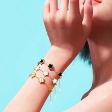 Bộ 3 vòng tay hình cỏ bốn lá mạ vàng 18K, thiết kế hoa văn dễ thương, thích hợp làm quà tặng trang sức cho Giáng sinh, sinh nhật hoặc các dịp lễ. - Nhiều màu - Xem 4