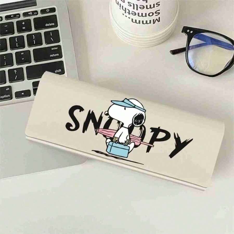 SNOOPY 1pc 2026 New Glasses Case, Classic Comic Book "Peanuts Comics" Merchandise, Must-Have For School Season! Made Of PU Leather Material, It Is Resistant To Pressure And Durable, With A Stable Closure. The White Body Is Paired With A Cute Pattern, Which Is Clean And Durable. - Multicolor - View 1