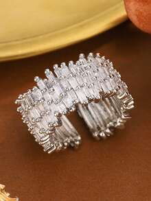 Fashionable Four-Claw Oval Geometric Circle Synthetic Zirconia Ring, Unique Design Jewelry Gift For Women - White - View 1