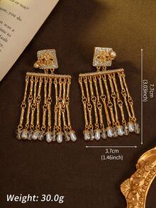 一对复古金色长流苏耳环，饰以透明水钻吊坠，精致优雅，适合女性日常佩戴、参加派对和宴会，是送给女性朋友的礼物，也是斋月佳节的理想之选。 - 金色 - 查看 5