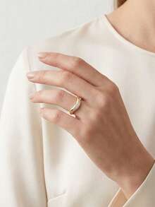 优雅独特的925纯银时尚简约波浪纹锆石戒指，适合女性日常佩戴，是表达爱意的理想礼物。 - chic zircon rings - 查看 4