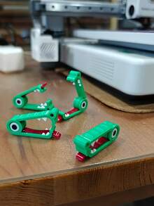 3D Printed Crocodile Shaped Cable Organizer. Solves The Problem Of Messy Or Tangled Cables. Mini And Portable, Easy To Put In Your Bag. Essential Travel Tool. Cable Organizer Clip - Multicolor - View 4