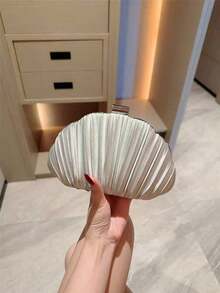 OpulAura Women's Elegant/Luxury Pleated Satin Box-Shaped Clutch Bag, Romantic Wedding Purse, Charming/Refined Evening Dress Bag, Minimalist White Box Handbag With Detachable Chain, Suitable As Holiday Gift, Clutch Bag For Wedding - 銀色 - 查看 3