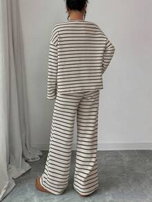 Conjunto de dos piezas de camiseta de manga larga con cuello redondo y hombros descubiertos a rayas y pantalones con cintura elástica a rayas para mujer, estilo casual, de viaje, bohemio, para primavera/verano/otoño/invierno - Albaricoque de café - Ver 4