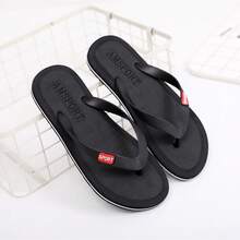 Chanclas para hombres, sandalias tipo chancla de alta gama antideslizantes y resistentes a los olores, zapatos de playa de goma con suela gruesa y de moda para exteriores - Negro - Ver 8