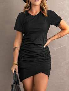 Acelitt Robe femme couleur unie mode minimaliste taille mi-haute plissée ajustée ourlet asymétrique manches courtes col rond, été noir élégant - Noir - Voir 2