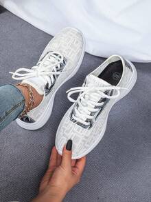 Zapatos deportivos casuales para mujer, zapatos para senderismo y trekking al aire libre, versátiles de corte bajo para uso diario, suaves, cómodos y duraderos, adecuados para hombres y mujeres para uso diario, ir al trabajo, viajes, vacaciones y regalos festivos - blanco y negro - Ver 3