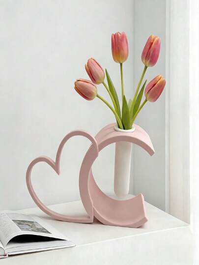 Unique Romantic Hollow Heart Vase - Romantic Decorative Flower Holder, Combining Creativity And Aesthetics; Made Of Lightweight Plastic Material, Durable And Easy To Clean, Single Piece Suitable For Small Bouquets Of Roses, Tulips, Etc., Can Be Placed On Living Room Tables, Dining Tables, Window Sills, Etc., Eternal Love And Gratitude Flower Gift.