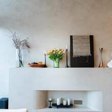 12支人造珊瑚郁金香，14.96英寸，PU材质仿真花，适用于情人节、新年装饰、婚礼和家居装饰 - 彩色 - 查看 9