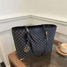 Women's Large Capacity Tote Bag With All-Over M Monogram,  Shoulder Bag For Work & Daily Use, Elegant PU Leather Handbag With Gold Pendant - 黑色 - 查看 2