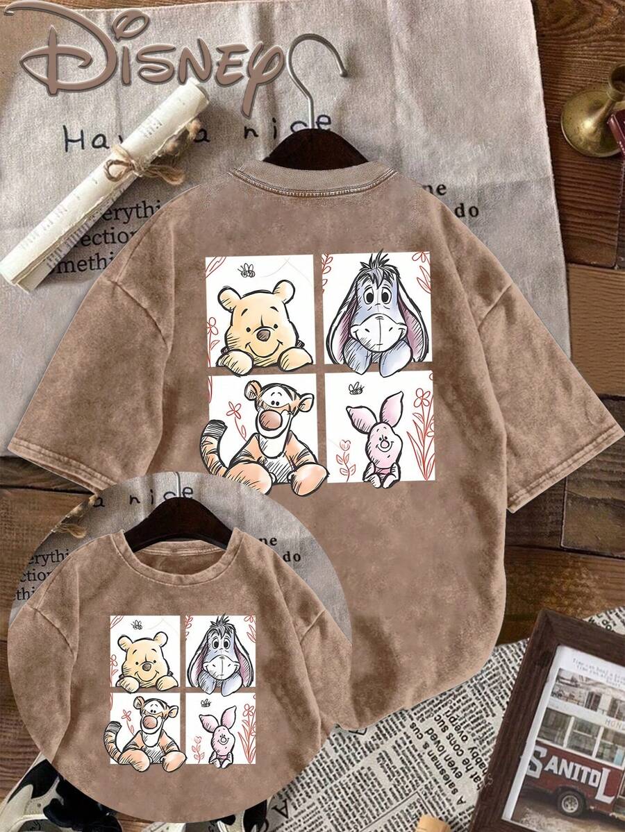 Disney Winnie The Pooh And Her Friends Are Playful And Funny Together, And They Are Printed Before And After The Decoration. A Fashionable Commuter Street Style Fashion Lovers' Old Washing Style Street Men's And Women's T-Shirts - Màu Khaki - Xem 1