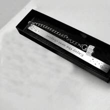 1 pieza Marcapáginas de acero inoxidable personalizado, con letras personalizables y diseño de inspiración, adecuado para regalos de cumpleaños o fiestas para hermanas, hijas y amigas, marcapáginas exquisito - Blanco - Ver 13
