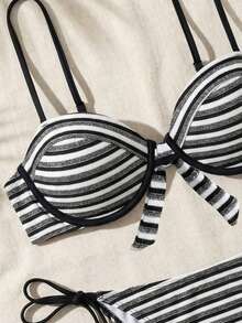 Sultry Sol Conjunto de bikini de triángulo micro con cuello de halter y corbata a rayas, traje de baño sexy de verano para mujer - Blanco y Negro - Ver 10