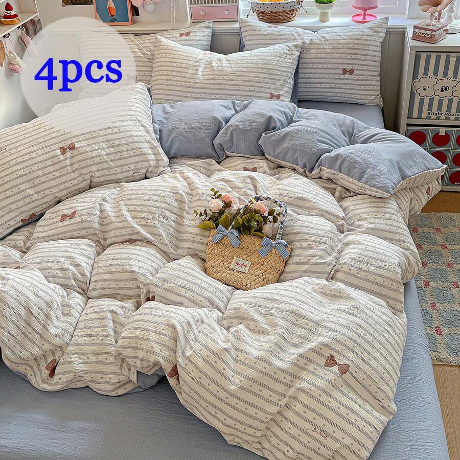 四件套床上用品，卡其色蝴蝶结图案被套，蓝白条纹爱心印花被套，韩式少女风卧室床上用品套装，柔软亲肤，四季皆宜，包含1个被套（不含填充物）、1个床单、2个枕套（不含填充物）。 - 可頌 - 查看 1