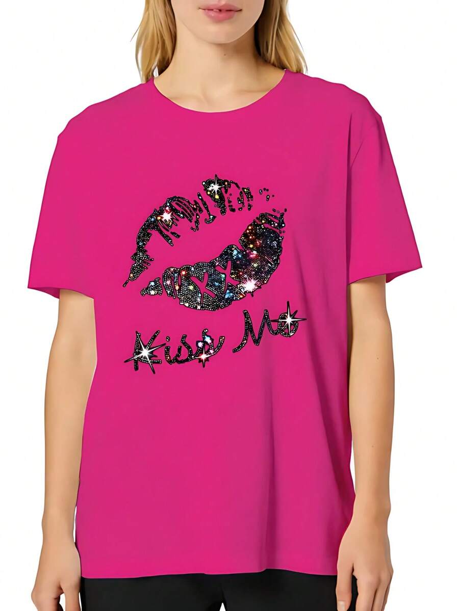 Kisss Me Glitter Strass Lip Print T-Shirt For Summer The Pattern Does Not Glow, Women's Cotton T-Shirt, Soft And Breathable Short Sleeve, Perfect For Daily Wear, Outdoor Activities, Travel, And Casual Style, Comfortable All-Day Fit! - 粉色 - 查看 1