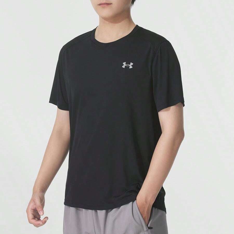 Under Armour COOLSWITCH RUN SS T-Shirt, Round Neck Men's Training Running 1371129-001 - Black - View 1