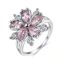 Jewelry: Copper Material Romantic Floral  Ring, Light Luxury Niche Design Flower Ring - Nhẫn AJZ3039 màu hồng và trắng - Xem 13