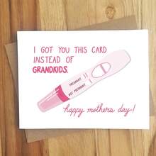 我送了你这张卡片，而不是孙子孙女。母亲节快乐！搞笑母亲节卡片，幽默母亲节卡片，趣味母亲节卡片 - 多色 - 查看 2