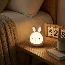 Rechargeable Rabbit Night Light Features Three Color-Changing Modes, Dimming Function, Button And Touch Controls, And A Long-Lasting Battery.  Its Cute Rabbit Design Makes It Perfect For Bedrooms, Room Decoration, Creating A Dreamy Atmosphere, Setting The Mood, And Can Also Be Used As A Desk Lamp. It's Also An Ideal Holiday Gift. - 彩色 - 查看 10