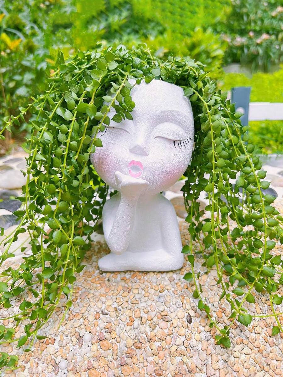 1个手工制作的脸形花盆，直立“接吻”脸花盆，适合悬挂植物，可爱的多肉植物盆，树脂材质，趣味脸花盆，白色，1个。