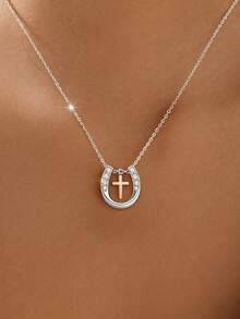 BALMORA 1. 优雅时尚的925纯银心形十字架镶嵌锆石吊坠项链，锁骨链，母亲节生日礼物，女士之选 - 銀色 - 查看 1