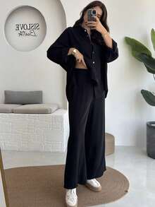 Conjunto informal de otoño de camisa y pantalón de pierna ancha, de unicolor negro con cuello de solapa, abotonadura frontal y manga larga - Negro - Ver 3