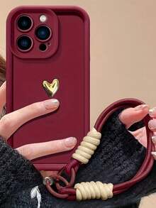 1 chiếc ốp lưng điện thoại màu đỏ tía cao cấp, thiết kế tối giản thanh lịch với họa tiết trái tim và dây đeo bện, phù hợp cho sử dụng hàng ngày, đi làm, công tác và du lịch, chống rơi vỡ, tương thích với điện thoại Apple. - Màu Đỏ Sâu - Xem 5