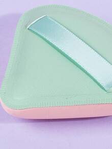MAANGE 1 pieza Esponja de maquillaje en forma de triángulo con caja de almacenamiento, textura suave, uso en seco y húmedo, herramienta de maquillaje reutilizable para base, polvo y crema, regalo de viaje portátil, adecuado para mujeres y niñas - Verde Lima - Ver 4
