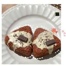 1个巧克力蛋糕造型挤压减压玩具，Melojoy品牌，可爱，Pocchacco，Melojoy挤压玩具，柔软可挤压 - 彩色 - 查看 3