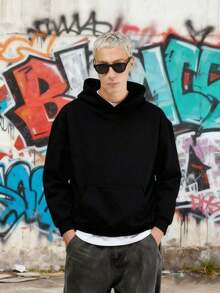Sudadera con capucha negra informal para hombre con estampado de grafiti abstracto "SWD" en la espalda, hecha de tela suave, con estilo de moda urbana, adecuada para el ejercicio diario y uso casual, ideal como suéter suave y transpirable, sudadera con capucha de estilo urbano relajado y casual, sudadera de manga larga con estampado a doble cara para otoño e invierno (250g de fibra de poliéster), sudadera con capucha para hombre, regalos para hombre. - Negro - Ver 2