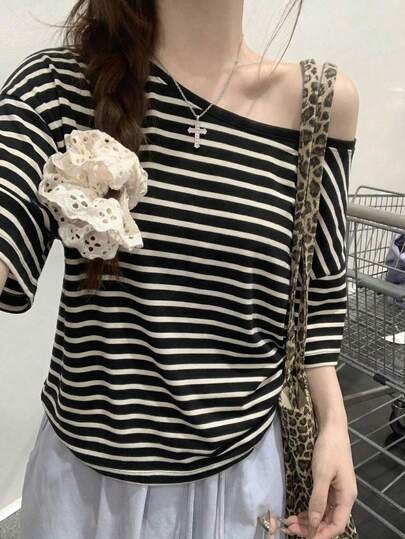 女士条纹单肩宽松T恤，复古朋克风上衣，休闲街头宽松短袖