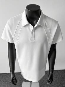 Camisa polo masculina branca BlueprintMan com ombros caídos e detalhe vazado, peça versátil e moderna com estilo vintage, leve e ideal para ocasiões formais e encontros. - Branco - Ver 9
