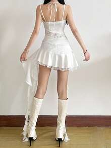 Top Dazzle 女士派对风无袖短裙，吊带针织面料，撞色蕾丝露背不对称下摆 - 白色 - 查看 3
