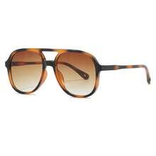 一副Y2K时尚眼镜，复古经典坏小子风格，适合街头、日常、节日、派对、送礼、街头风、海滩度假等场合。 - 彩色 - 查看 11