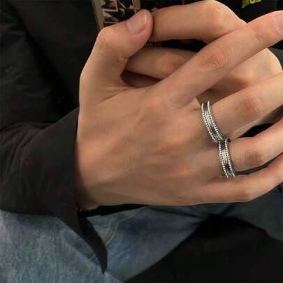 Bague éternité en acier inoxydable à 2 rangs avec micro-pavé CZ pour hommes et femmes. Bande de mariage et de fiançailles avec incrustation de zirconium cubique plaqué or 18 carats