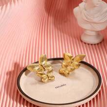 1对/2件 - 优雅蝴蝶女士金色耳环，14K镀金不锈钢夸张耳环 - 创意几何不规则纹理时尚饰品，优雅蝴蝶耳环，适合日常佩戴、派对、生日宴会等场合 - 金色 - 查看 3