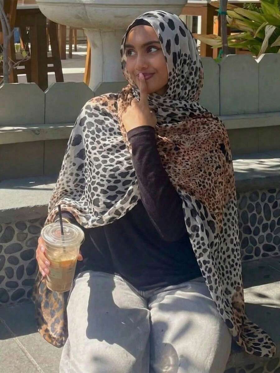 1pc Bali Style Leopard Print Lightweight Long Scarf, Bali Floral Pattern Versatile Scarf