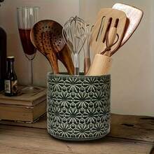 Hộp đựng dụng cụ nhà bếp bằng gốm sứ cổ điển - Hộp đựng thìa, dĩa và đũa được chạm khắc nổi, trang trí bằng các họa tiết hoa tinh tế. - Nhiều màu - Xem 11