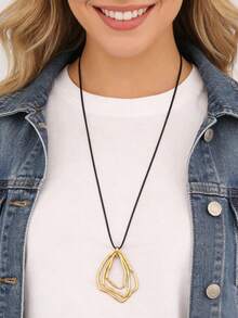 1pc Women's Fashionable Minimalist 7 Layer Asymmetrical Circle Pendant Long Chain Necklace - Golden Geometric Ring - View 3