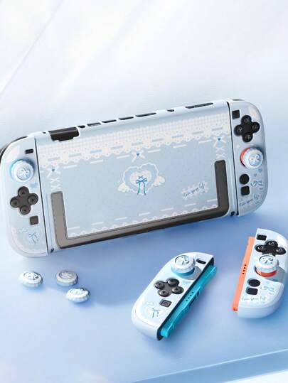  IINE 蓝色保护壳，兼容 NS2 / Switch 2，附带 2 个摇杆帽，可安装到底座上，无需取下保护壳即可安装到底座上。