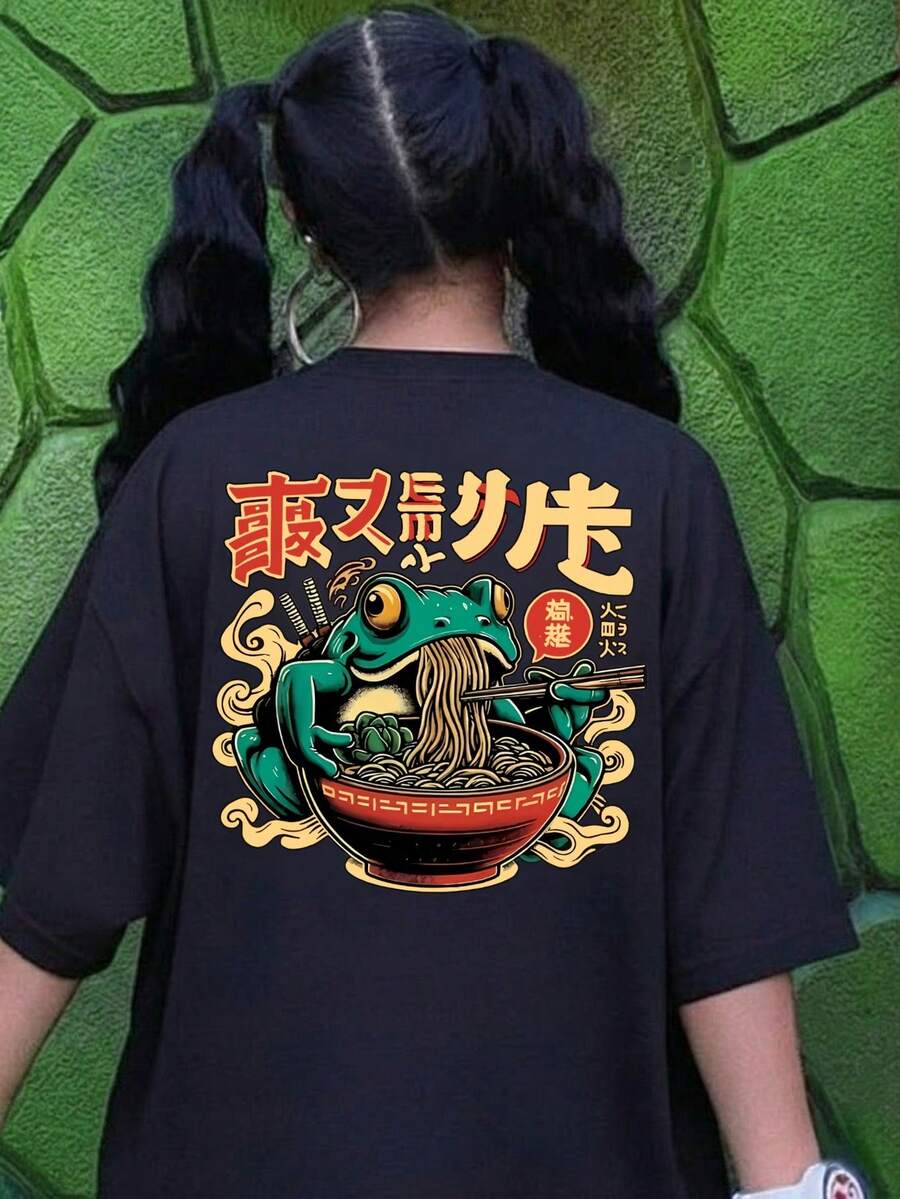 日本青蛙吃拉面女款T恤，常规版型，复古浮世绘印花，舒适动漫美食短袖上衣，独特圆领趣味街头风Pinterest风格休闲黑色
