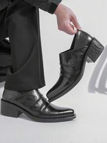 男士复古英伦风休闲坡跟正装鞋，褶裥鞋头设计，真皮材质，适合办公室、婚礼等场合穿着。 - 黑色 - 查看 8