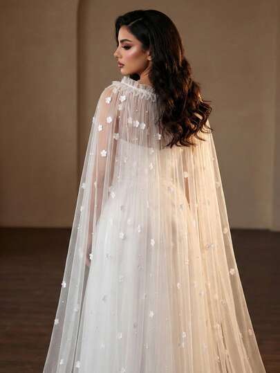 1pc Luxury 3D Floral Pearl Decorated Bridal Shawl, 3 Meters Long With Scalloped Edges, Sweet & Elegant, Suitable For Women's Wedding Dress